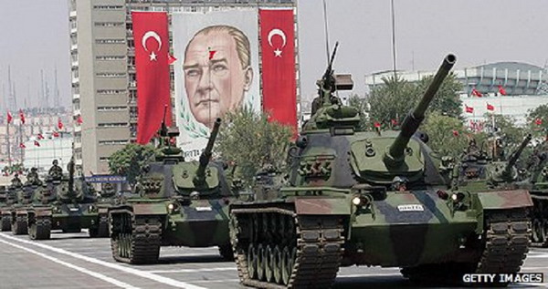 Около 40 турецких военнослужащих обратились к властям Германии за политическим убежищем