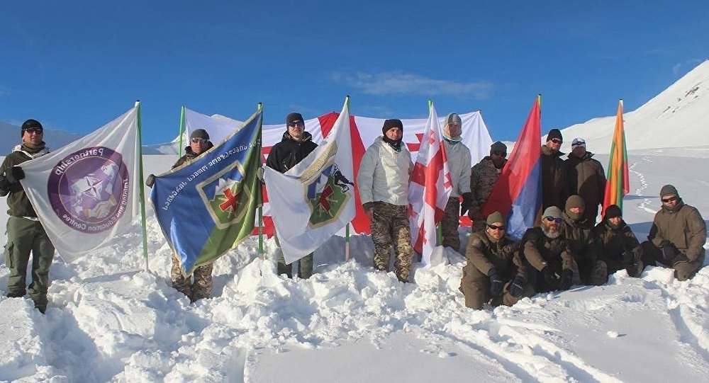 Военные Грузии, Литвы и Армении проходят второй этап курса зимней горной подготовки в Гудаури