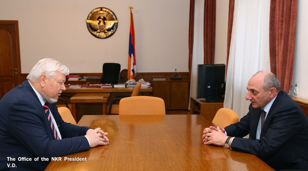 Бако Саакян и Анджей Каспшик в Степанакерте обсудили ситуацию на линии соприкосновения