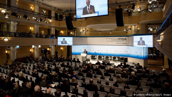 Кризис либеральной демократии, терроризм и самоустранение США – в докладе к Мюнхенской конференции