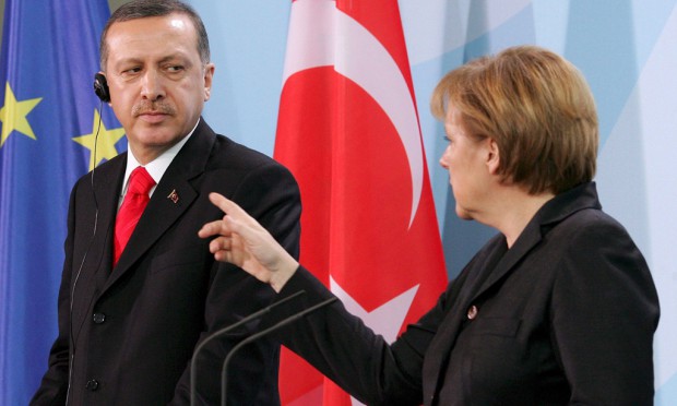 Ангеле Меркель пришлось объяснять Эрдогану разницу в терминах «исламский» и «исламист»