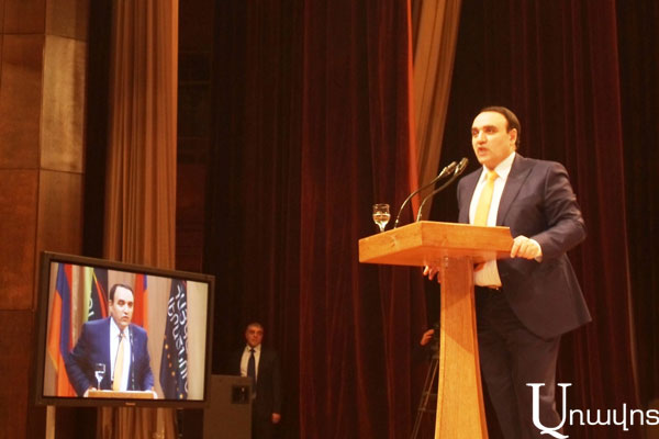 Председателем партии «Армянское возрождение» избран Артур Багдасарян