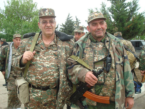 Гюмрийские ветераны-добровольцы отправились в Арцах
