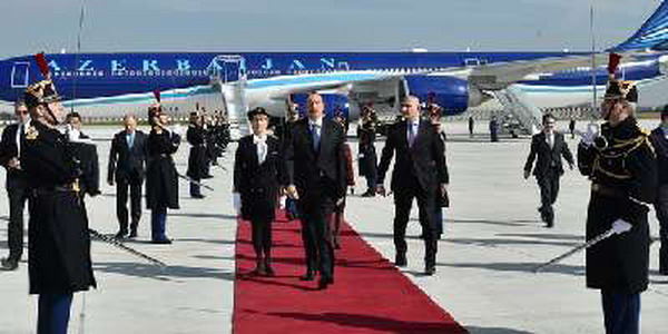 Алиев прибыл во Францию с официальным визитом