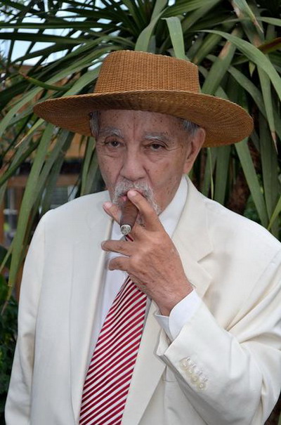 Скончался Аво Увезян – автор «Strangers in the Night» и основатель бренда доминиканских сигар AVO