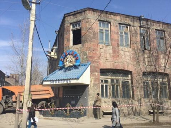 Премьер-министр приобрел здание одного из самых старых ресторанов Гюмри
