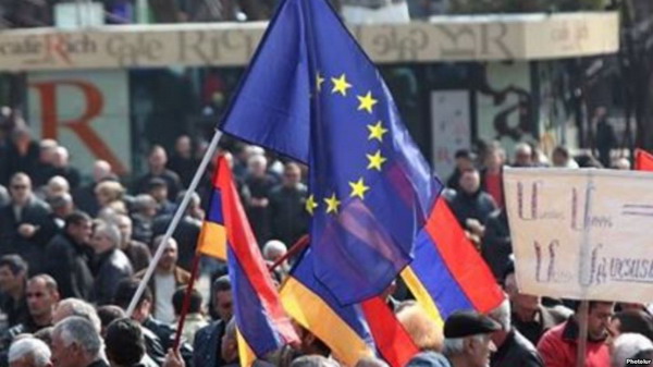 Армения и Европейский Союз выступили с совместным заявлением