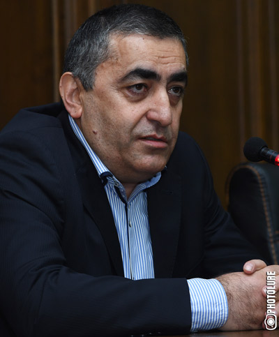 Армен Рустамян: «Никому еще 100 долларов не давали»