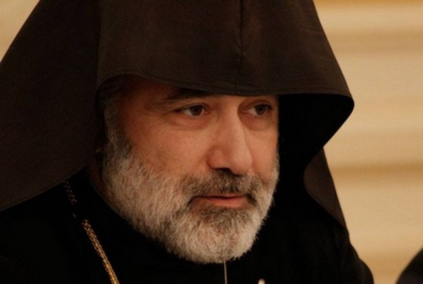 Глава Украинской епархии Армянской Апостольской церкви возглавит ежемесячную молитву за мир