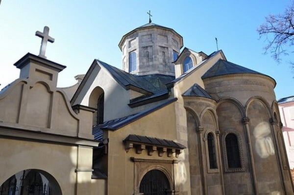 В армянских церквях Украины прошли поминальные службы по жертвам армянских погромов в Сумгаите