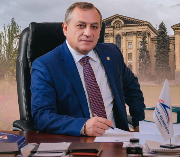 «Процветающая Армения» утверждает, что была предпринята отомстить депутату Ваану Карапетяну