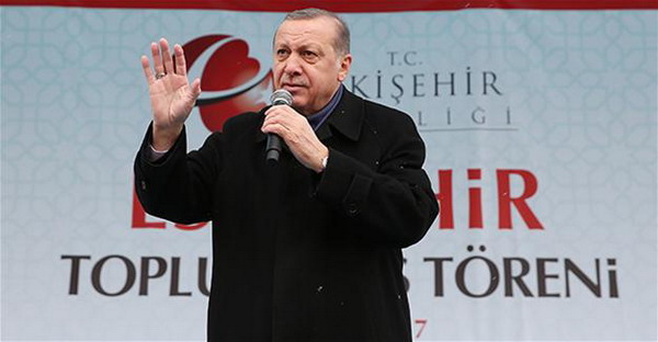 «Рожайте по пять детей, не по три. Вы – будущее Европы»: Эрдоган – живущим в Европе туркам