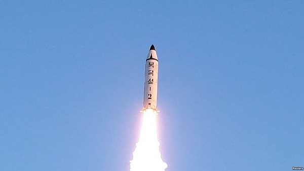 «Плохо!»: Дональд Трамп – после неудачного испытания баллистической ракеты Северной Кореей