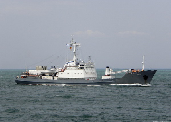 Разведывательный корабль ВМФ РФ получил пробоину у Босфора, столкнувшись с кораблем «Ашот-7» под флагом Того