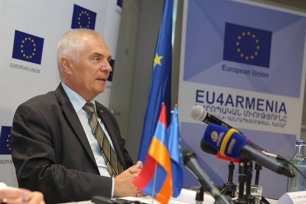 ЕС выделил €1,5 млн на содействие гражданскому обществу Армении