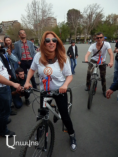 Партия Заруи Постанджян велопробегом начала передавать человеческое тепло городу Солнца Еревану: фоторяд