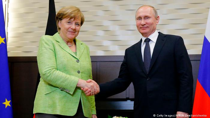 «Дежурная поездка»: Ангела Меркель прибыла в Россию с однодневным визитом на переговоры с Путиным