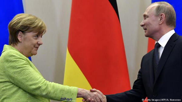 Ангела Меркель примет решительные меры против российской дезинформации: пресс-конференция с Путиным