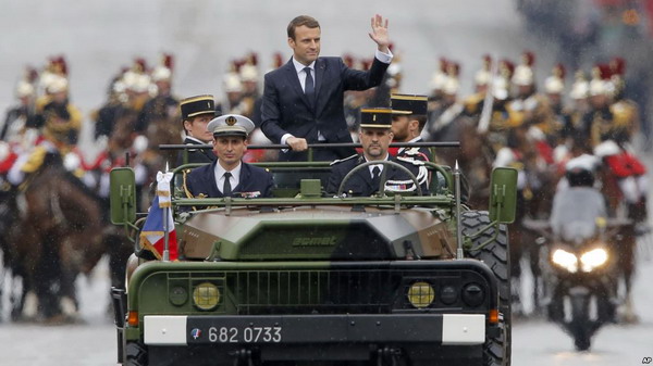 «Мир нуждается в том, чему всегда учили французы»: Э.Макрон вступил в должность президента Франции