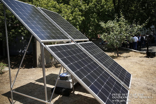 SolarOn: в Армении открыт первый завод по производству солнечных батарей