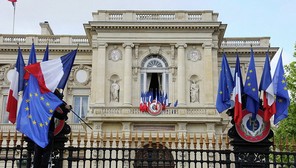 МИД Франции: США должны координировать свои санкционные действия с Европой