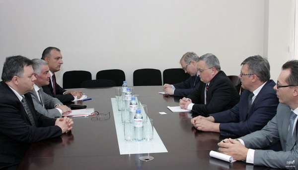 Состоялись политические консультации между МИД Армении и России по вопросам сотрудничества с североамериканскими странами