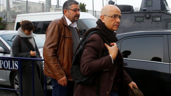 Оппозиционный депутат в Турции приговорен к 25 годам тюрьмы «за измену родине»