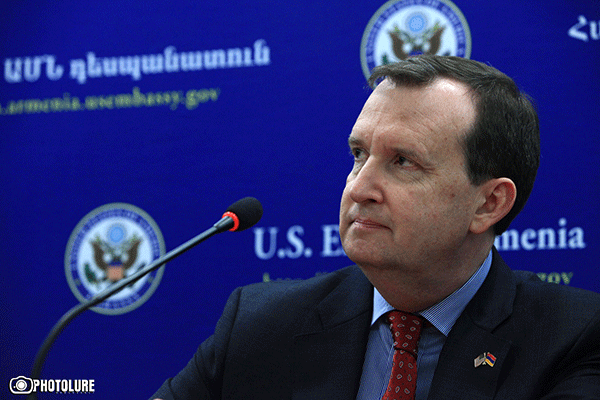 Оценки в посольстве США подтверждают наличие инвестиционного потенциала в энергетике Армении на $8 млрд: Ричард Миллс