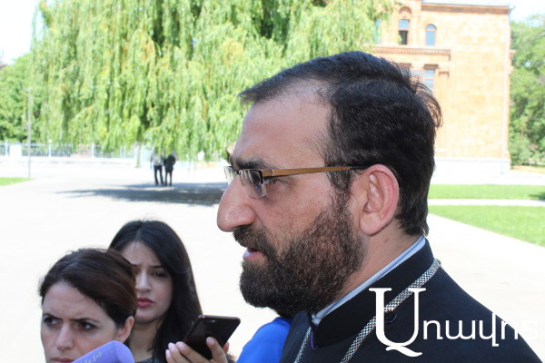 Почему армянский патриарх Иерусалима не прибыл в Первопрестольный Святой Эчмиадзин?