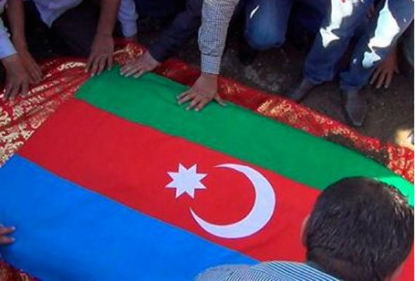 В Азербайджане погиб военнослужащий, подробности не сообщаются
