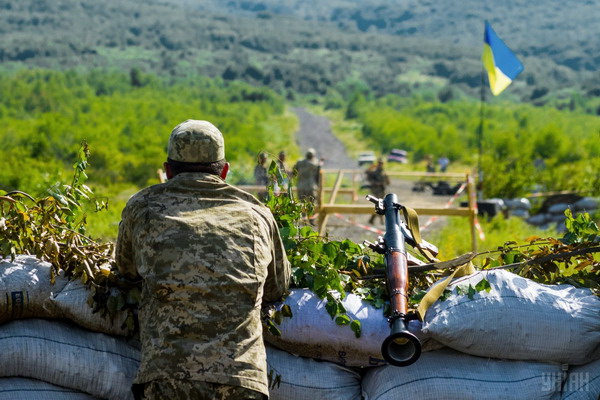 МО Украины: в Донбассе за сутки погибли 9 украинских военных, еще 5 ранены
