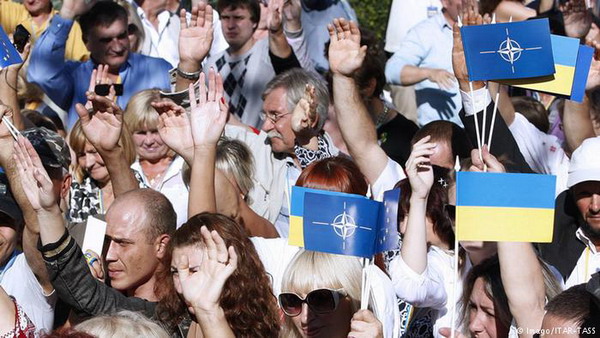 В Украине официально вступил в силу закон о приоритетности вступления страны в НАТО