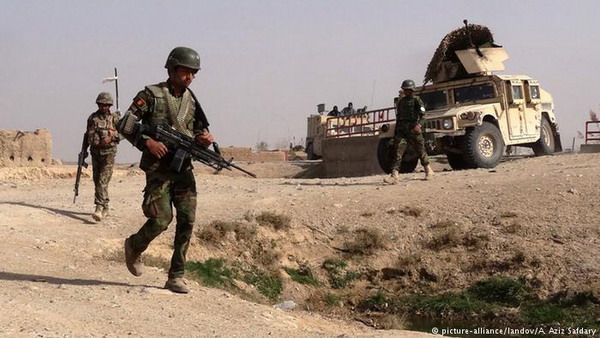 16 афганских военнослужащих погибли при авиаударе США