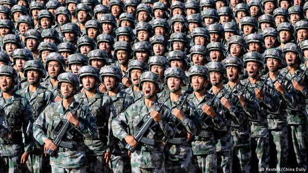 В Китае прошел грандиозный военный парад: видео