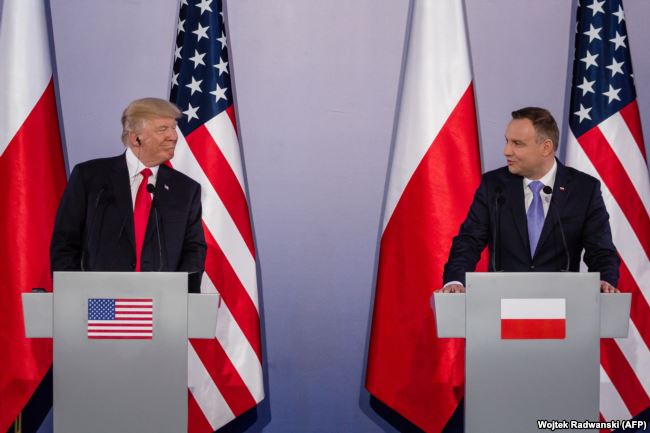 Трамп в Варшаве: США помогут Польше в противостоянии России, которая дестабилизирует регион
