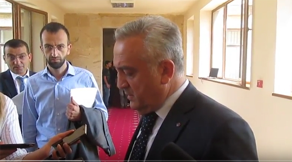 Артур Джавадян не заметил того, чтобы должностные лица в Армении богатели: видео