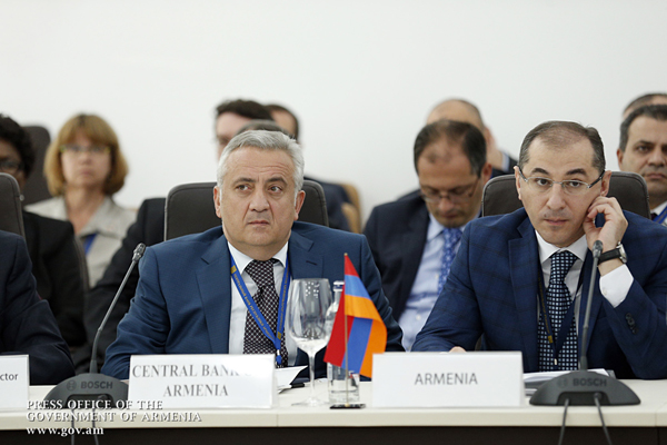 Армения подписала в ЕАЭС документ, чтобы закрыть тему рублевой зоны до 2025 года: видео