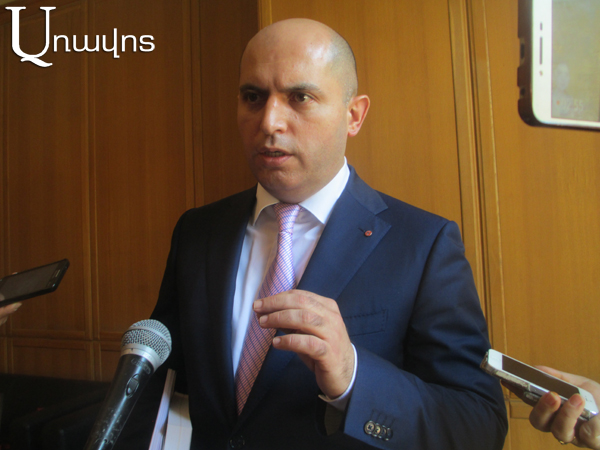 В повестке дня Армении нет вопроса о конституционном статусе русского языка: Армен Ашотян