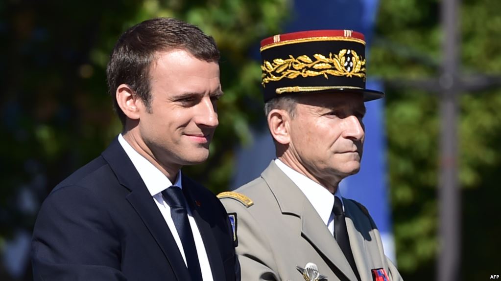 Макрон «отчитал» главу Генштаба Франции и назначил нового
