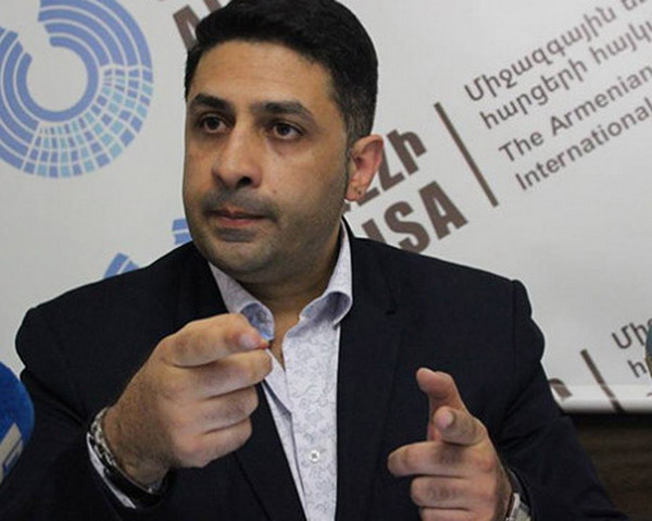 «Армянская сторона должна как можно скорее воспользоваться разоблачениями болгарских документов и потребовать проведения тщательного расследования»