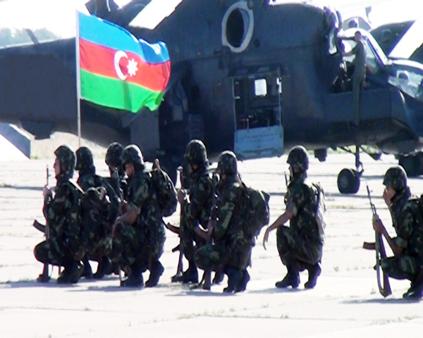 Войска Азербайджана «приведены в состояние боевой готовности»: МО Азербайджана