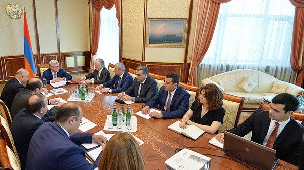 Серж Саргсян провел совещание вокруг вопросов повестки армяно-индийского экономического сотрудничества