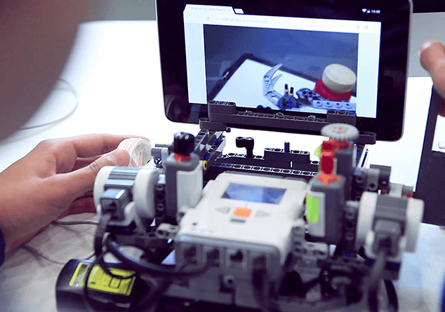 Команда конструкторов роботов Центра креативных технологий «Тумо» завоевала бронзу в Вашингтоне: видео