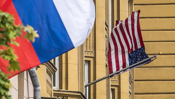 США приостанавливают выдачу неиммиграционных виз в России: посольство США в Москве