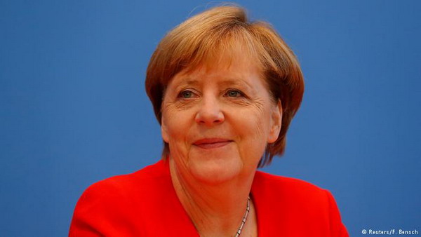 Меркель: выполнение всех пунктов Минских соглашений — основное условие отмены санкций против РФ