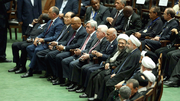 Серж Саргсян присутствовал на официальной церемонии инаугурации избранного президента Ирана Хасана Роухани