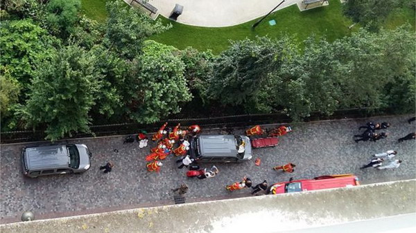 Автомобиль врезался в группу военных в пригороде Парижа: полиция называет содеянное «преднамеренным актом»