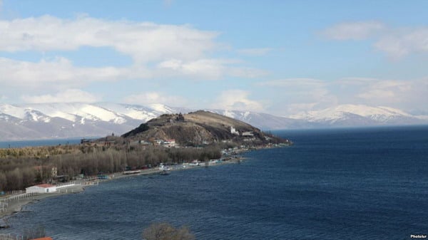 СК Армении: российский военнослужащий утонул в озере Севан