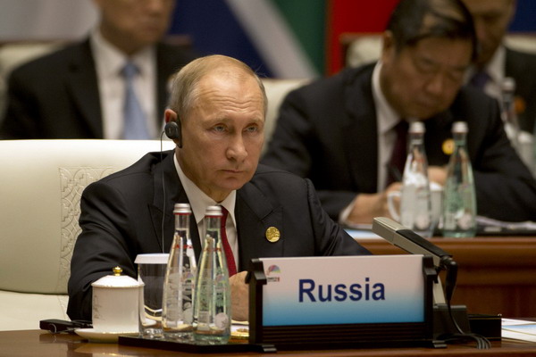 Путин угрожает атакой на «другие зоны конфликта», если США предоставят Украине оружие