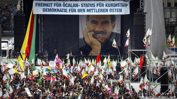 Посол Германии в Анкаре вызван в МИД Турции из-за митинга курдов в Кельне
